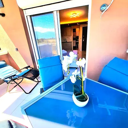 Sl-delux-greece-paralia