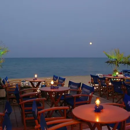Sl-delux-greece-paralia *